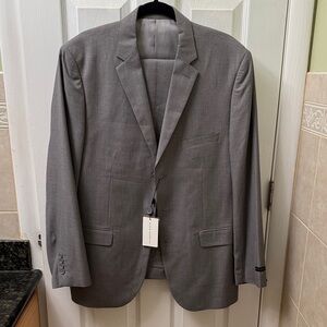 Men's Gray Suit